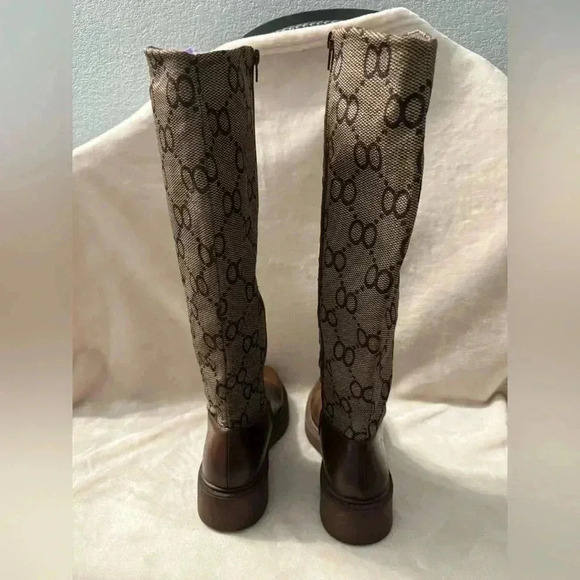 Rogue platform knee high zippered boots EUC
Women’s size 7.5 - Picture 6 of 10